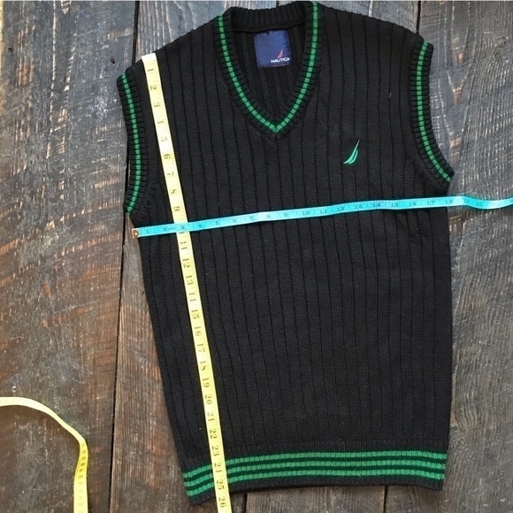 nautica knitted sweater vest. Chocolate brown and green. Size XL. Unisex - Picture 6 of 6